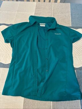 Columbia Teal Button-Down Short Sleeve Shirt I